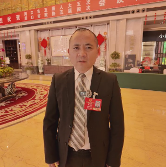 讓每個孩子身上有汗，眼里有光，一生向陽